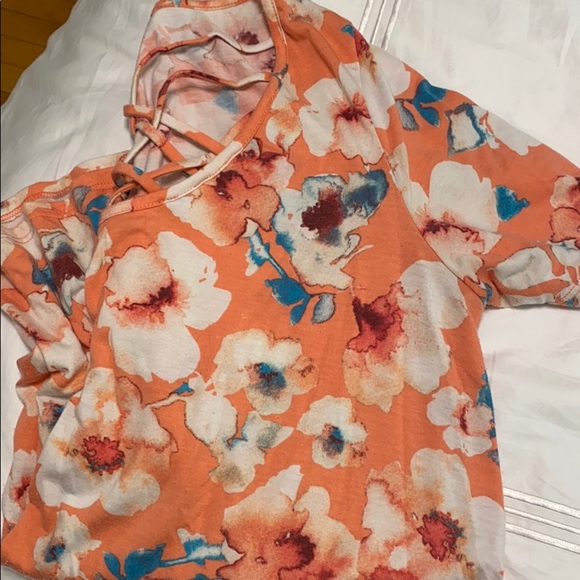 Top - Picture 4 of 4